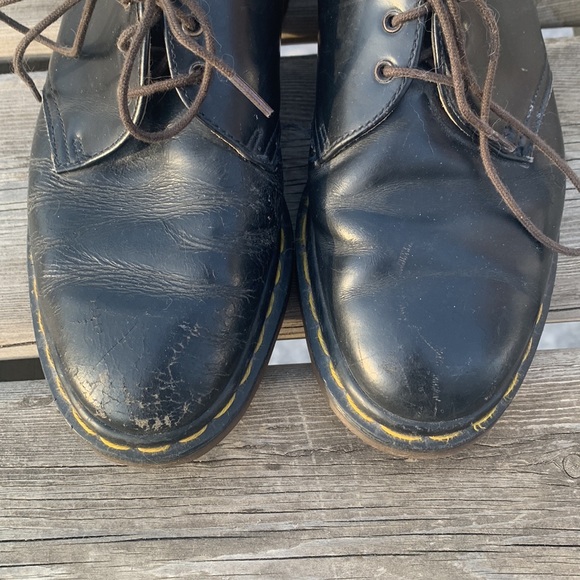 Vintage Doc Marten Oxfords Made in England - Picture 3 of 11